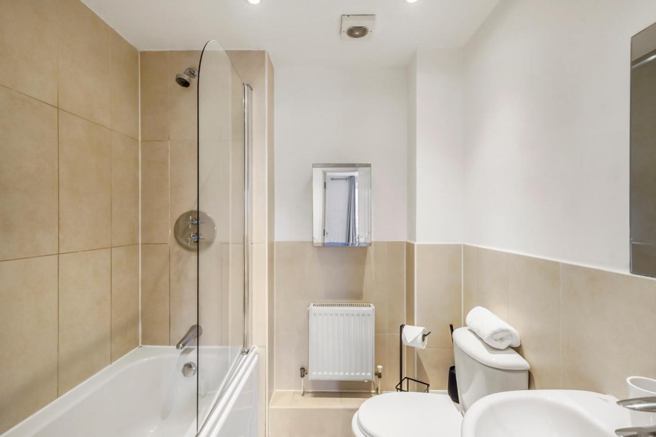 Luxnightzz - Two Bed - Close To North Station And Hospital Colchester Exterior foto