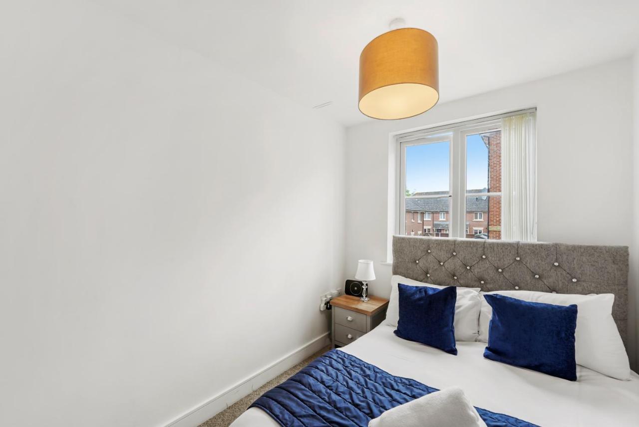 Luxnightzz - Two Bed - Close To North Station And Hospital Colchester Exterior foto